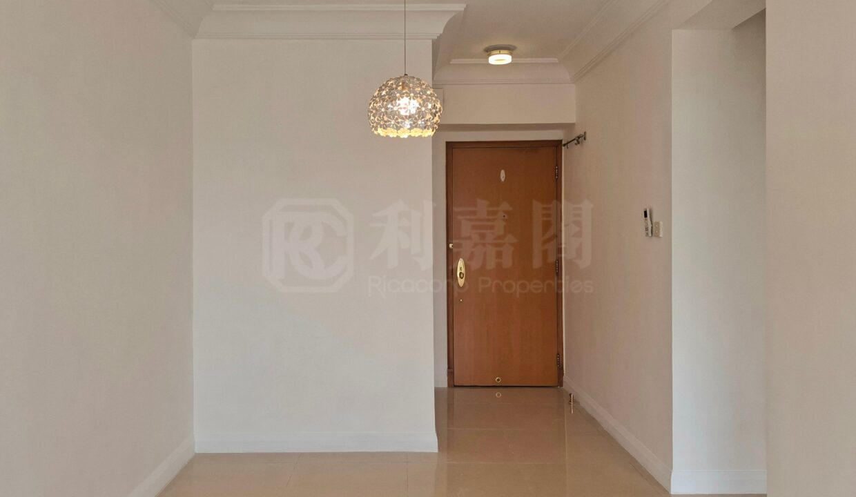 05dd991e-fb57-419b-9235-50ac2fdda35a