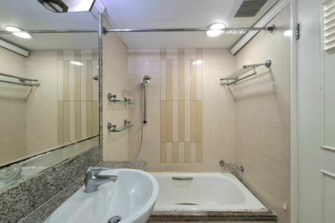085eeef1-2ff4-4094-ab88-020864e570ed