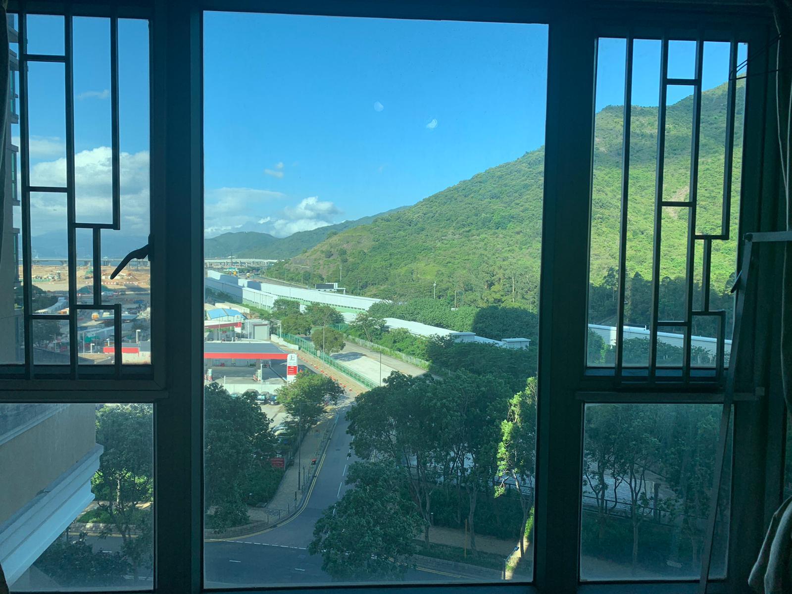 Yingwan Block 2, Room C, Green Mountain View, Four Practical Furnished Private Keys