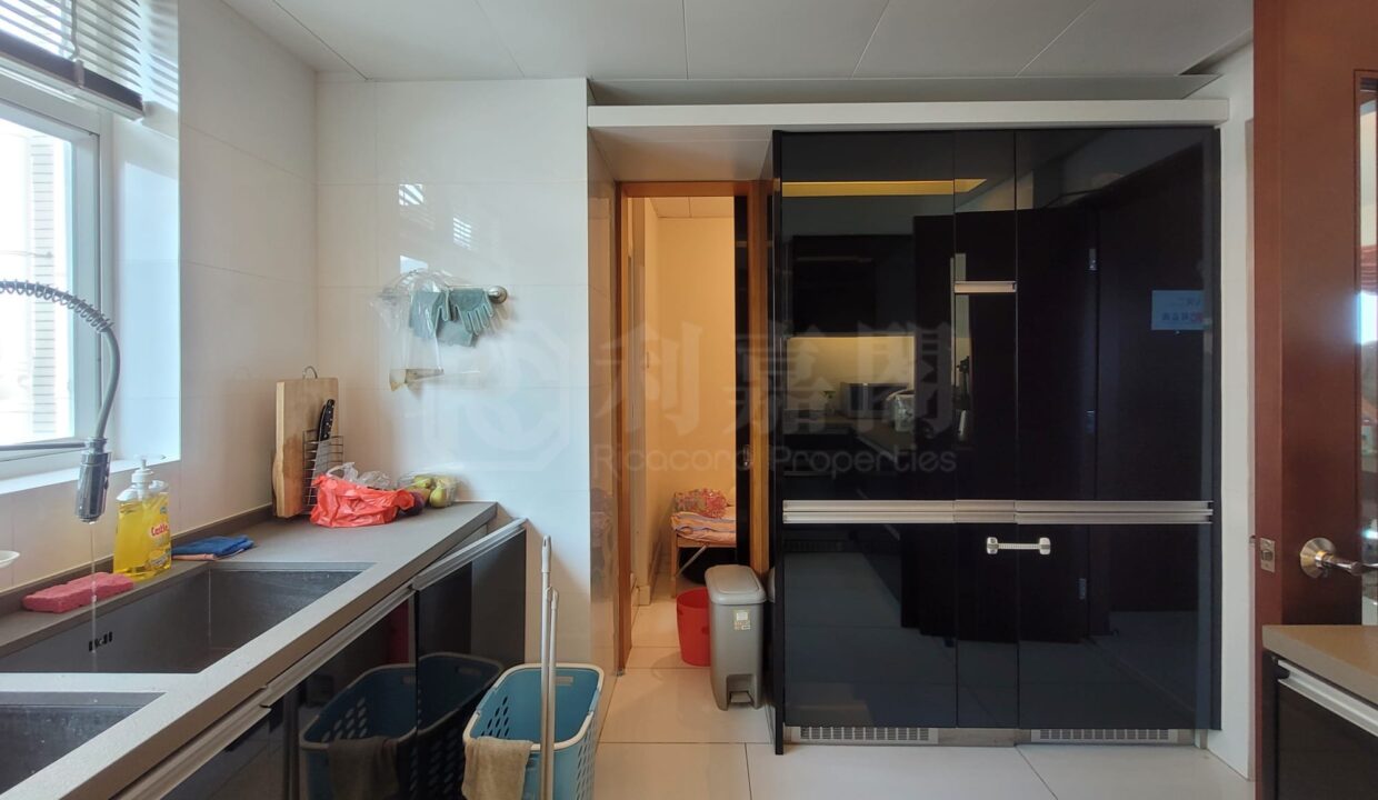 054466a9-cdbc-437d-95db-a9489090ad12.jpeg
