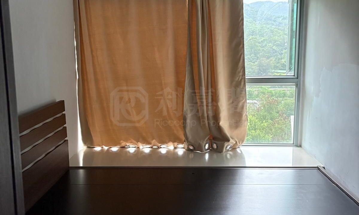 0fb9052d-b966-4201-ba6f-d74f1e112b85.jpeg