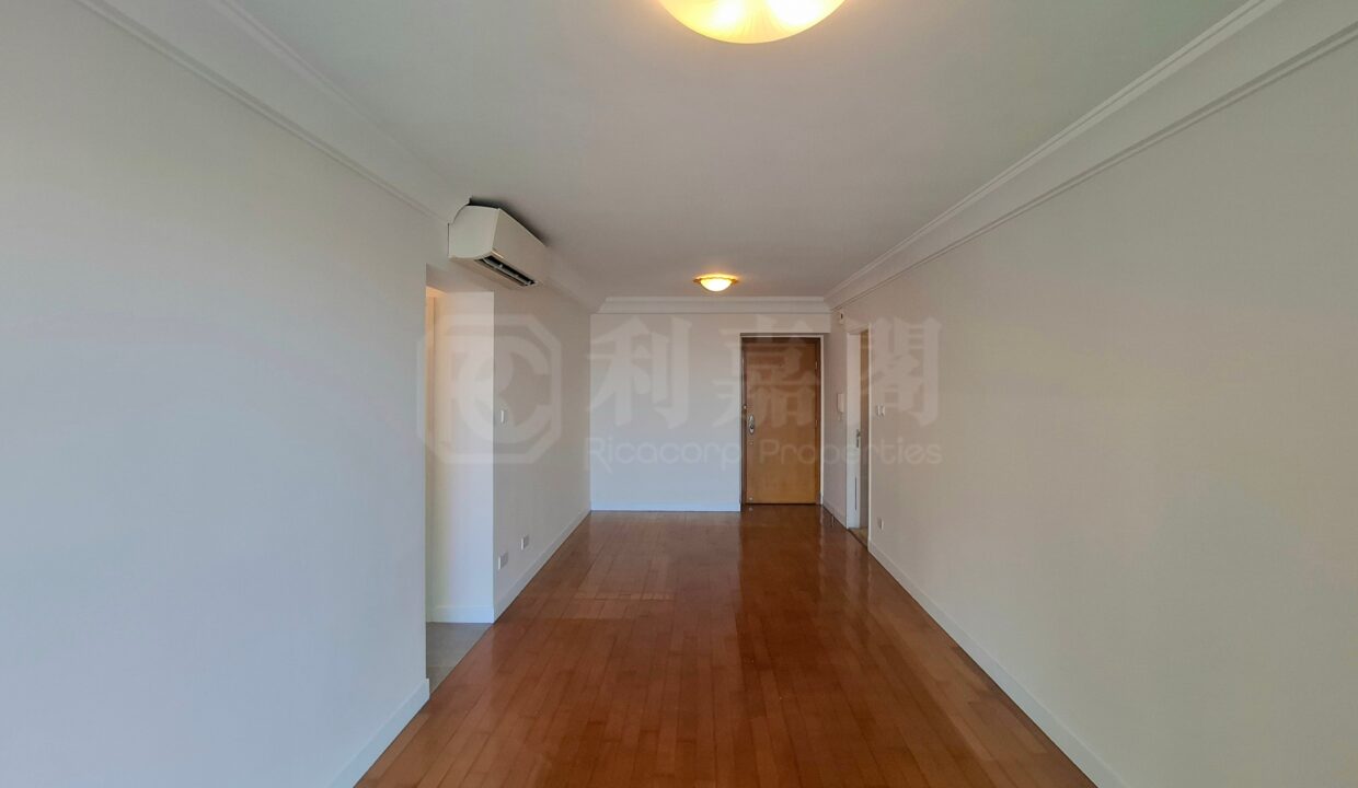 5e2bd8dc-6450-4380-afeb-eed3cc1251cb.jpeg