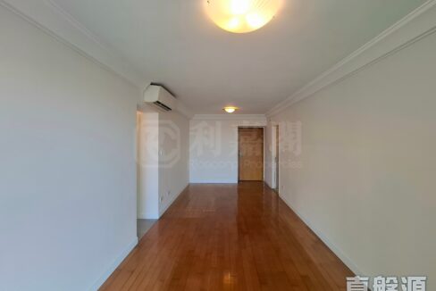5e2bd8dc-6450-4380-afeb-eed3cc1251cb.jpeg