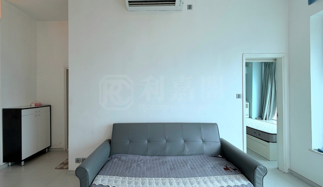 600df78c-d8f7-4a24-a2d9-7a0a8a9503db.jpeg