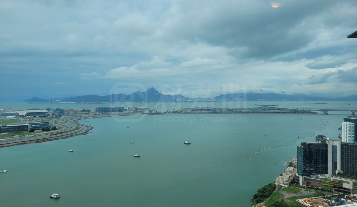 805187d1-b79d-4d0a-9a83-11012b030d75.jpeg