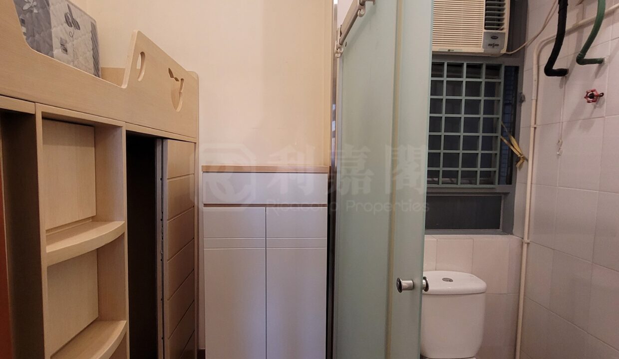 cba58d8b-fb1e-49ff-9363-d5209f8721d0-1.jpeg