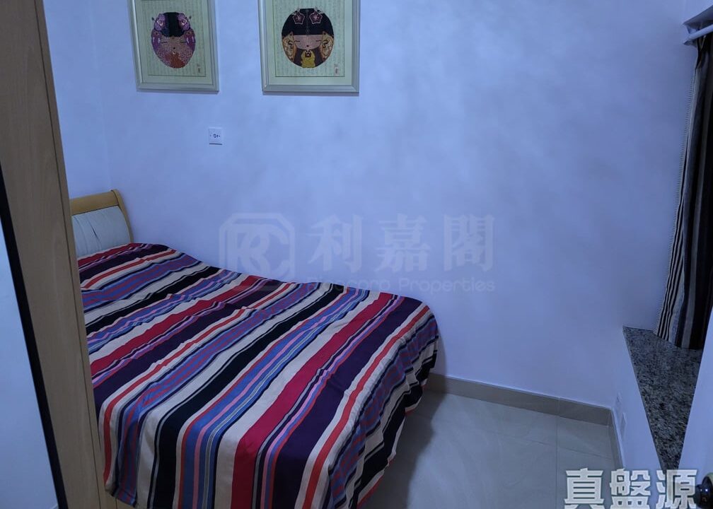 e0595da5-de49-41d9-9874-4019b3f1be5c.jpeg