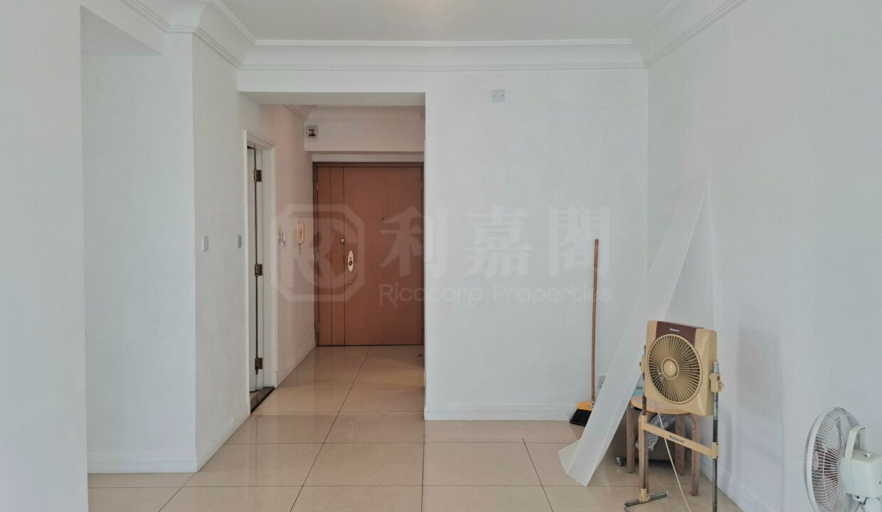 673ac5e8-d7ae-4ecc-9ab4-77d8a264ba76.jpeg