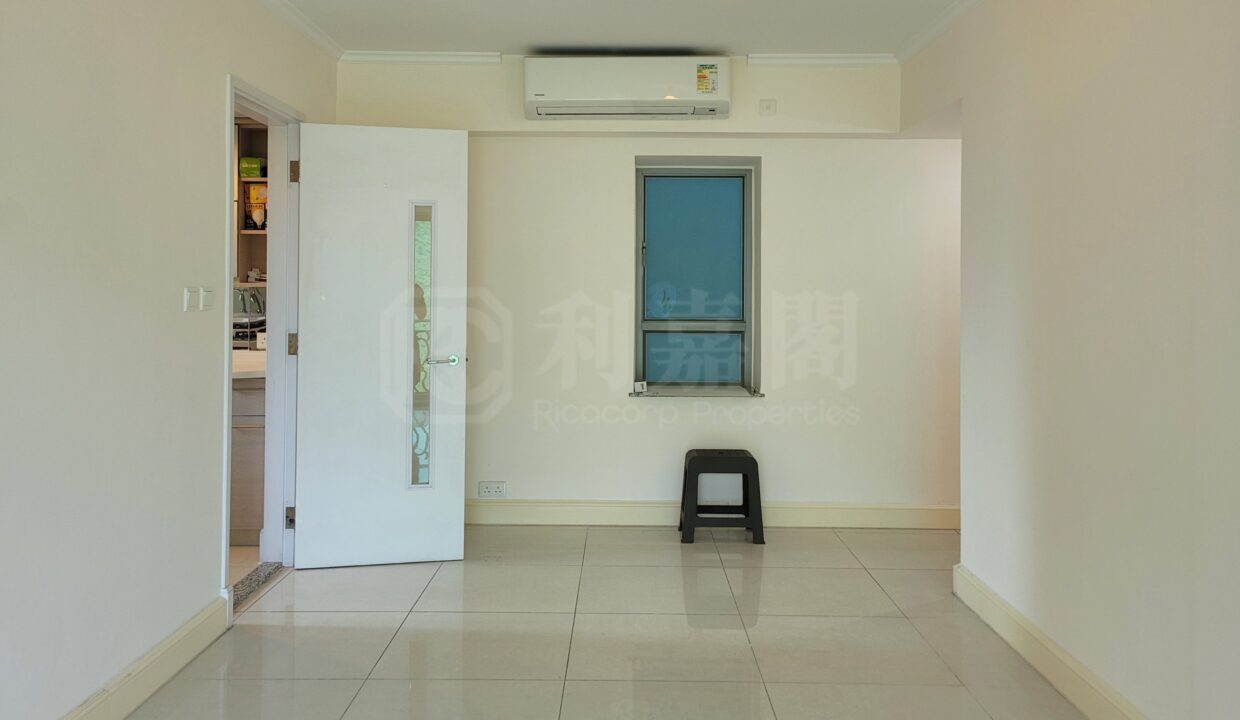 750db2a1-fb51-4dc8-ace5-3f7890ec13d5.jpeg