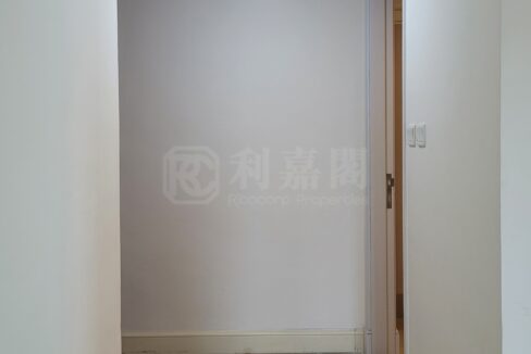 eae77e98-badb-4d19-94ef-63d844fe30e7.jpeg