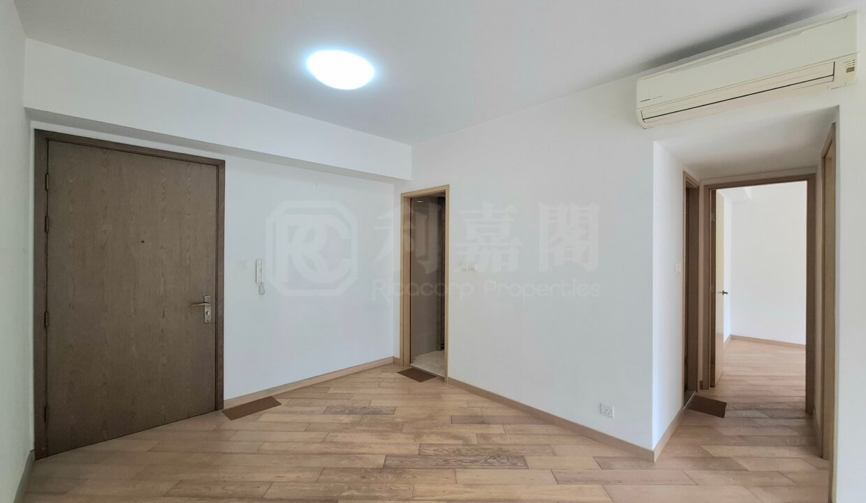 fcbc95fb-8778-4d0c-bffc-ec445d3ba00b.jpeg