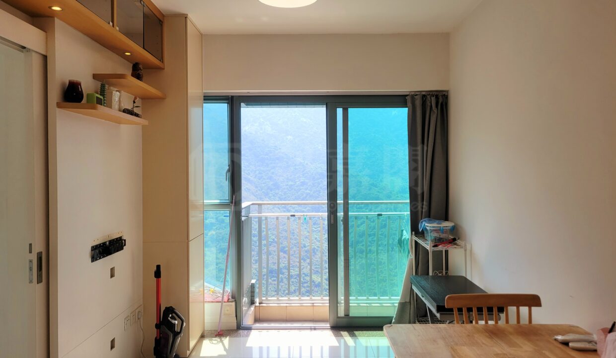 ff1790b4-03b4-4296-b043-9a31c5b66156.jpeg