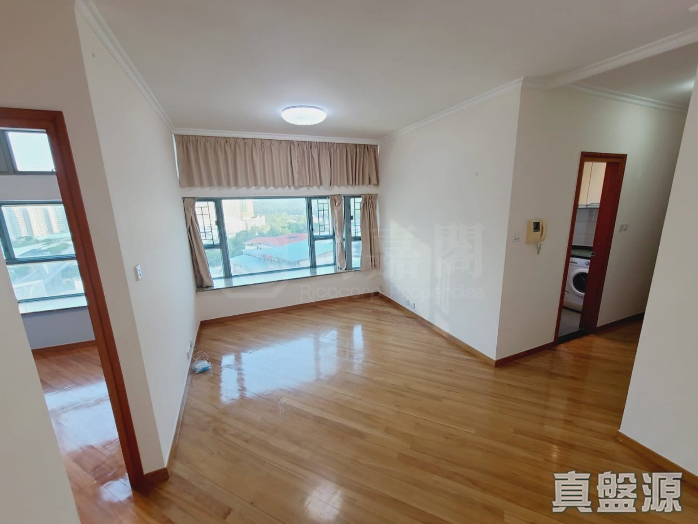 Tung Chung Crescent Phase 1 Tower 3 - Tung Chung Property 28TungChung.com