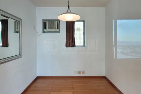 b1f97d99-06ec-4d41-bba5-2a82abc2e87e.jpeg