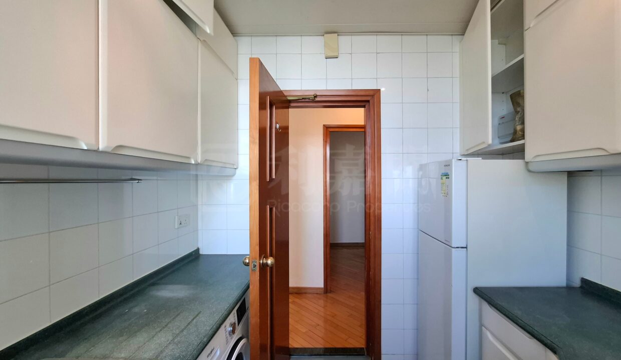 24905bbf-6333-4557-bfc0-de849534cea8