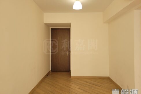 25f7ebe5-cb59-4d5d-a642-523e88e10a90