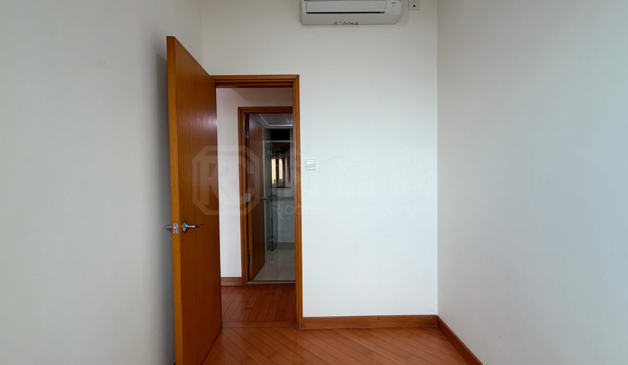 26dd9aa3-dc26-46cf-918d-5ae8daa1df81.jpeg