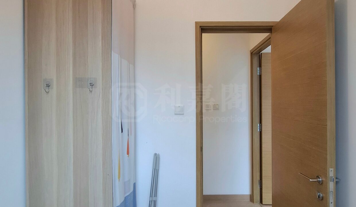 35d0e4f2-edff-41cb-8ec1-0838a53ef3bf.jpeg