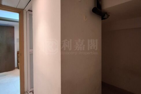 58d7f490-ef7c-4839-b87d-3be664d888d7-1.jpeg