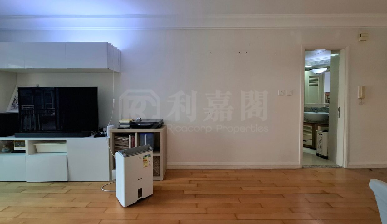 5d17f6fa-472f-4a38-9249-9b138c29f4a7.jpeg