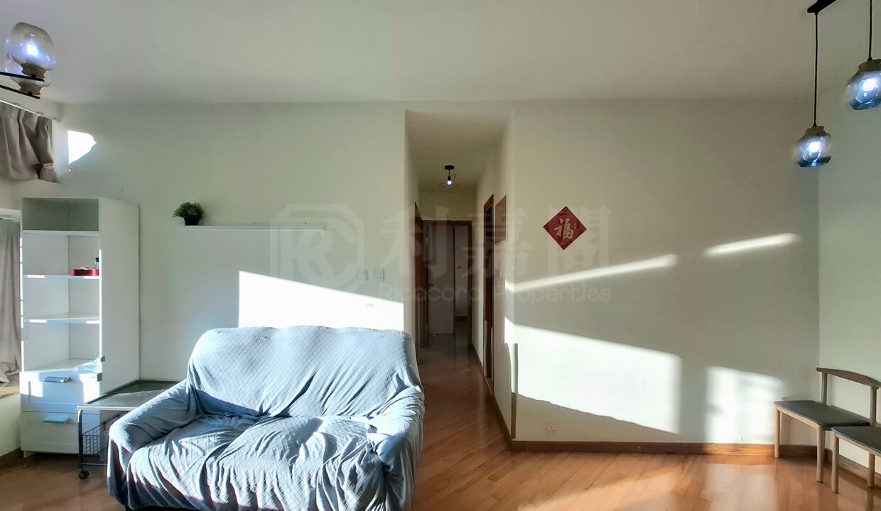 65aacfcb-91ff-452b-9c68-0260d4ee0993.jpeg
