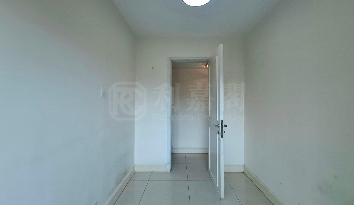 6d2fda97-24de-4c25-a4c2-cfd8d8180a8f.jpeg