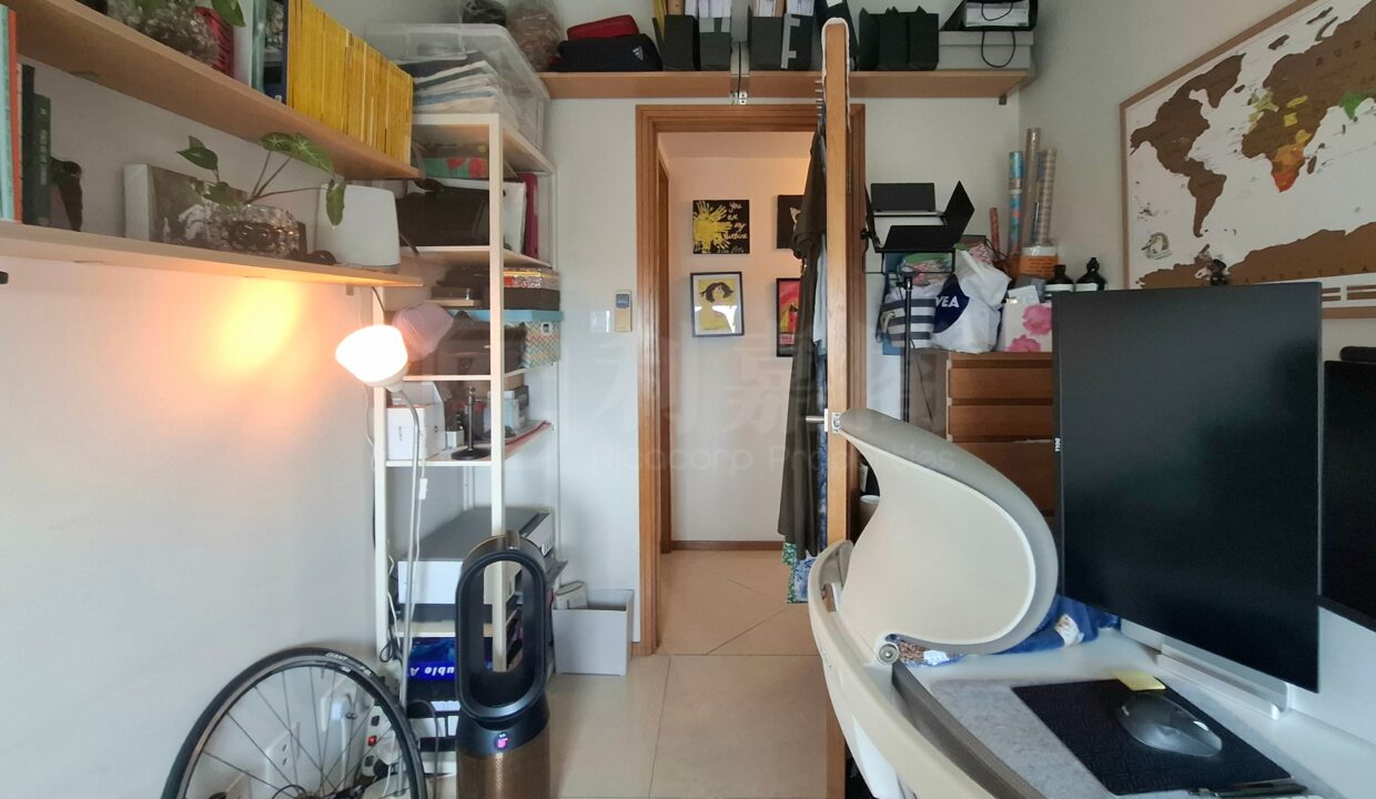 756dc793-ab5c-4da9-8f34-adf1700f502b.jpeg