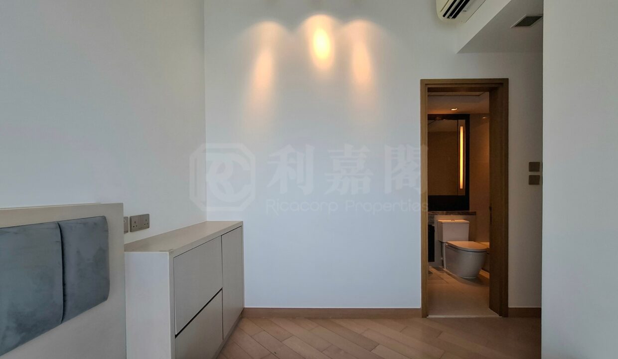 7e482ad5-3375-4fbf-a2db-108c0140c076.jpeg