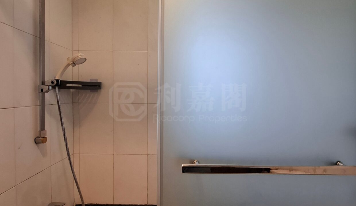 83cbfdd8-b29d-41d8-9691-fb24485630b0.jpeg