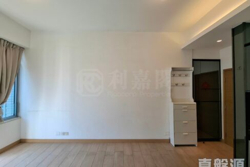 8d223e1a-384c-459d-aa6f-58201c37ed02.jpeg