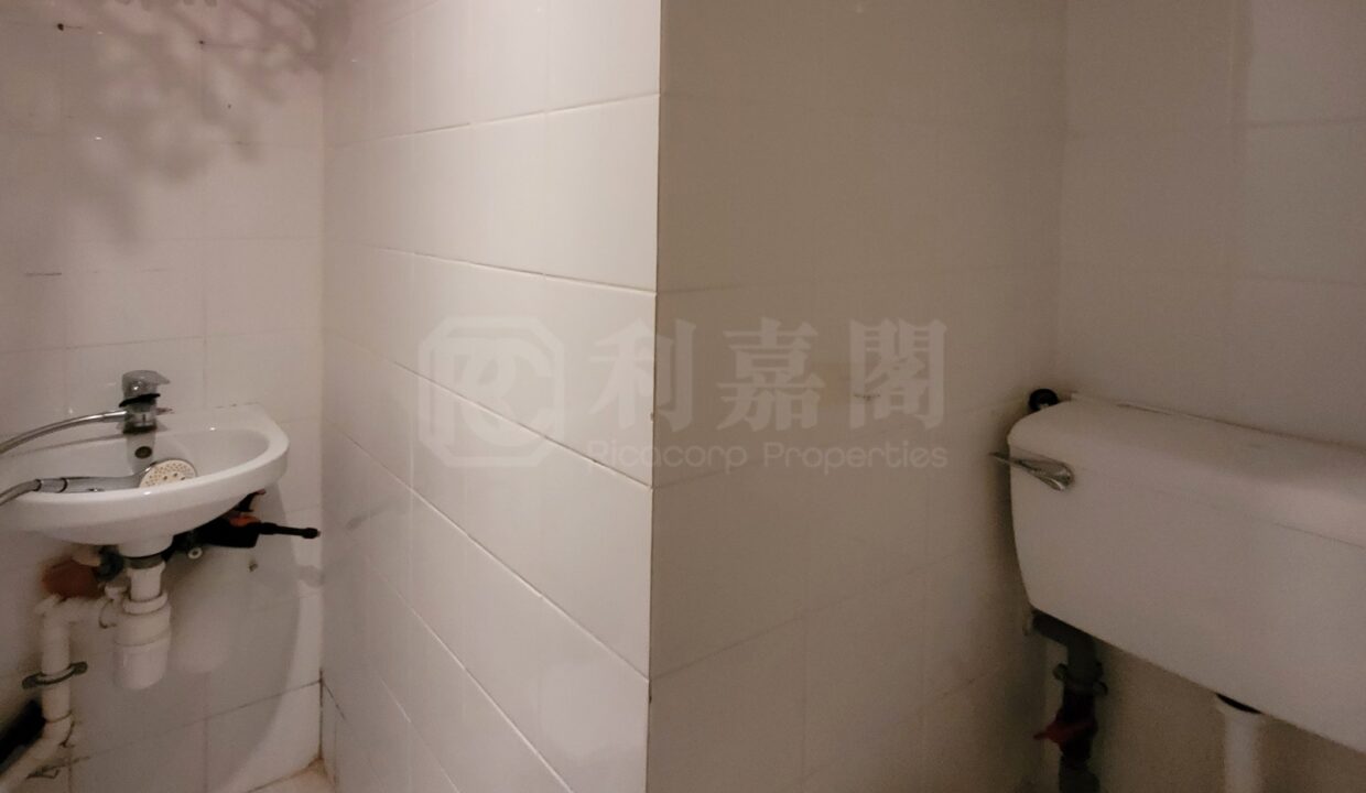 90018027-b534-4ea8-82cb-e19210d3eeeb-1.jpeg