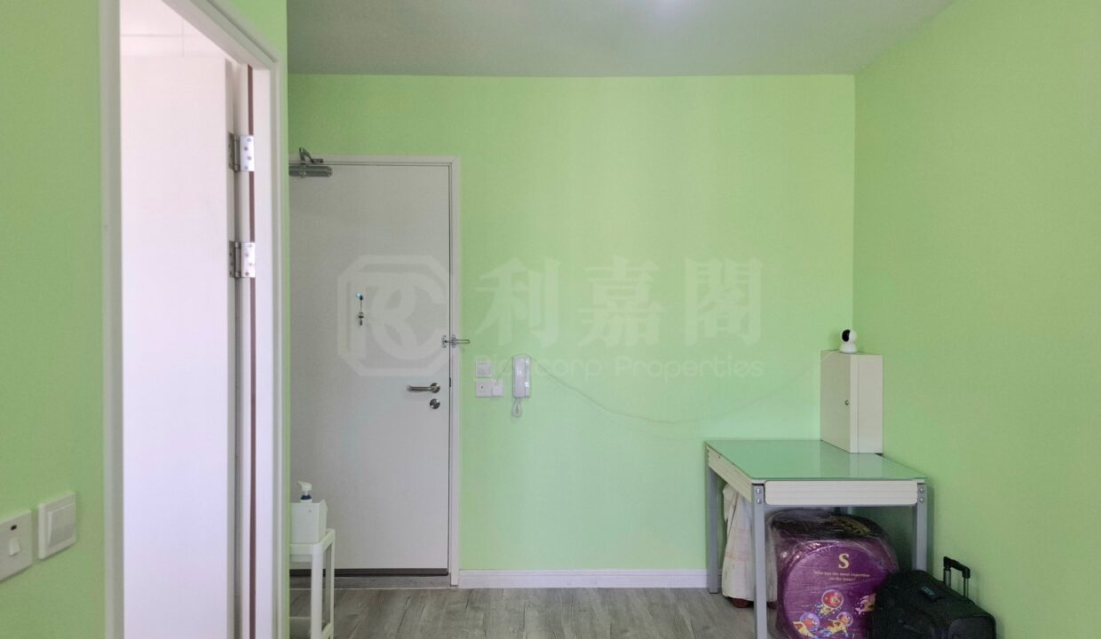a0663a19-fb29-4e10-9e4d-c08c043ab8bf-1.jpeg