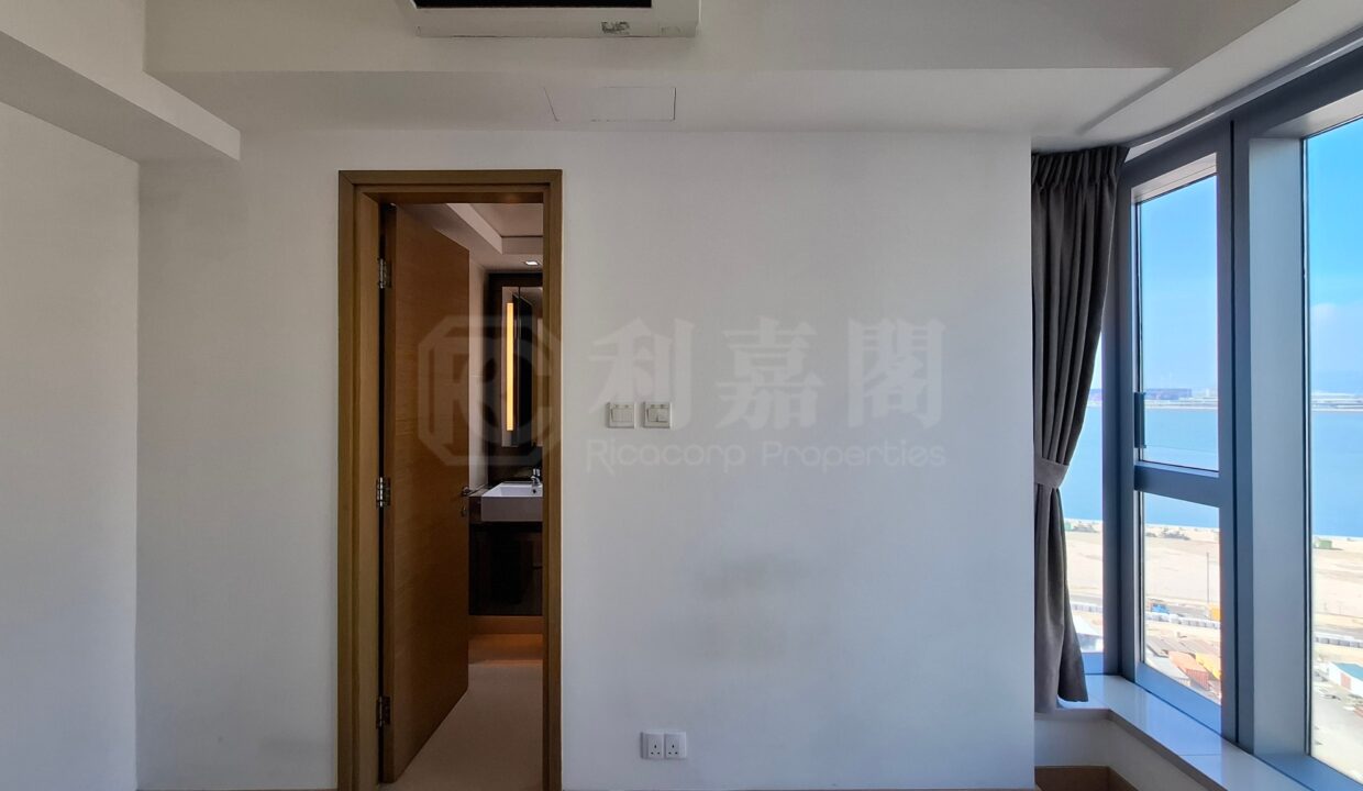 ab0f1274-fa15-4c7c-ab82-ce098c0f584d.jpeg