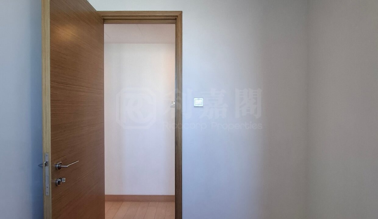 b1948825-2f40-462b-96d8-4fcb13565dba.jpeg
