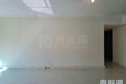 b5b9ebca-16f9-48a2-a059-95d9c616e43e.jpeg
