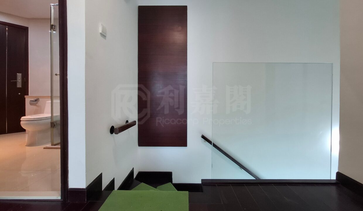 c76ed1dd-f98b-4bfa-944f-fe0f6ef83007.jpeg