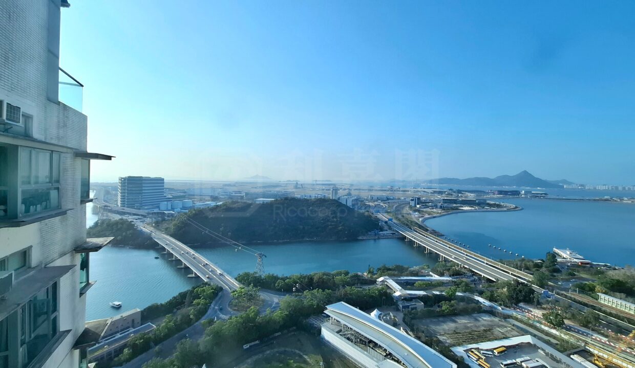 c9a22fb8-8c1f-4218-ab71-182045f8bbd0-1.jpeg