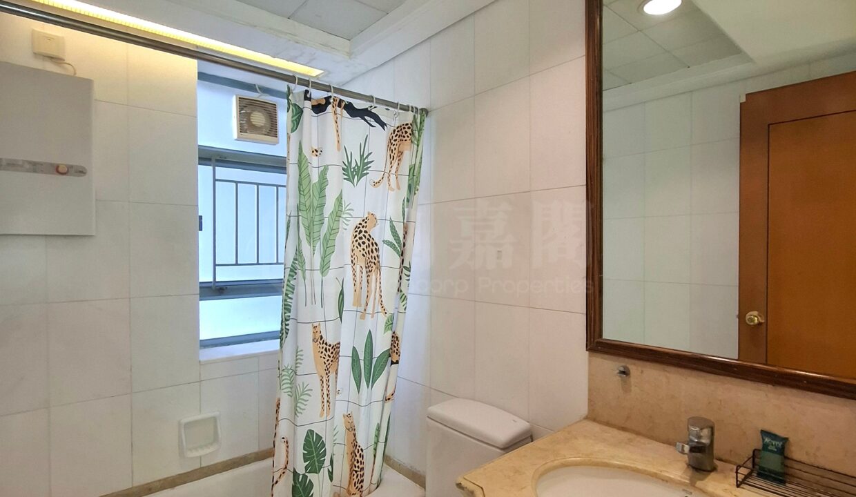 cb407a6c-613f-4003-88fd-7bc1da080e34.jpeg
