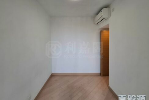 cca6255a-3e8d-48e3-b889-4adc337f5c9c.jpeg