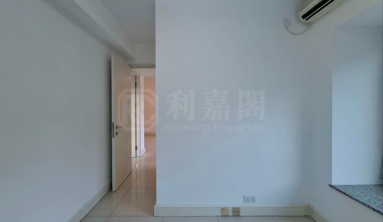 d90c67bb-7a31-477d-82b1-228560eeee4d-1.jpeg