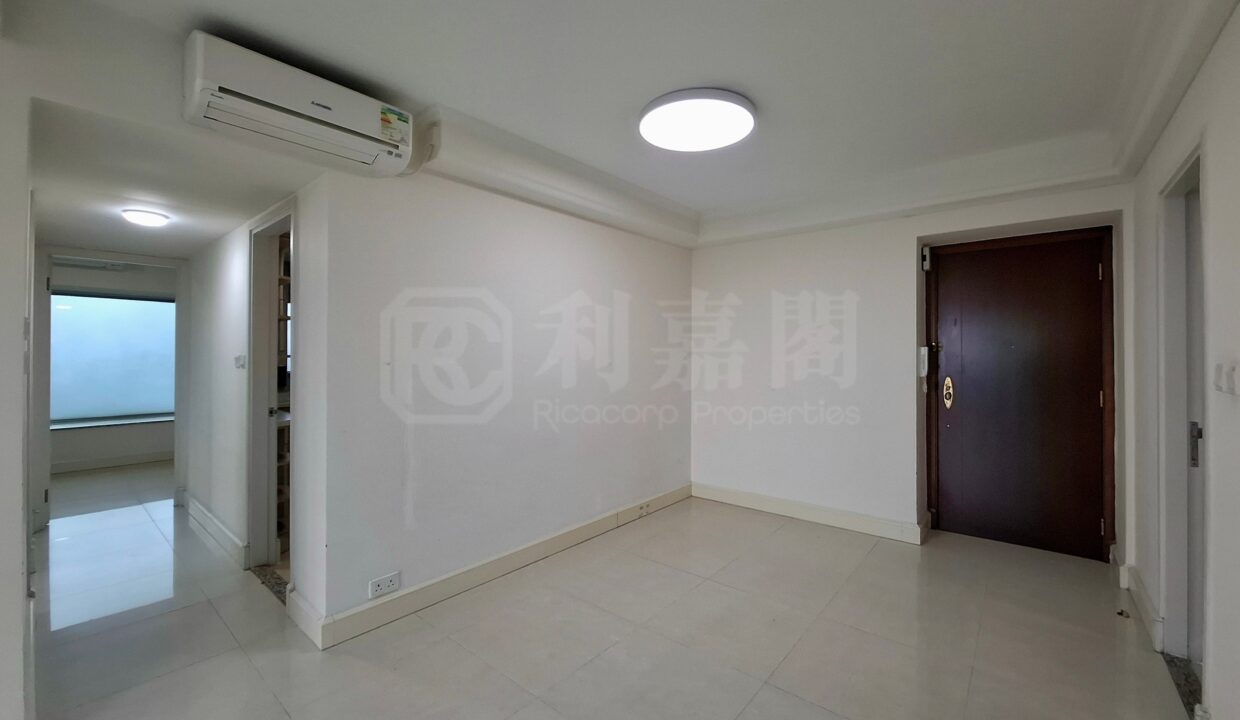 e9501bf3-d384-4056-8e22-ca10357ebee1.jpeg