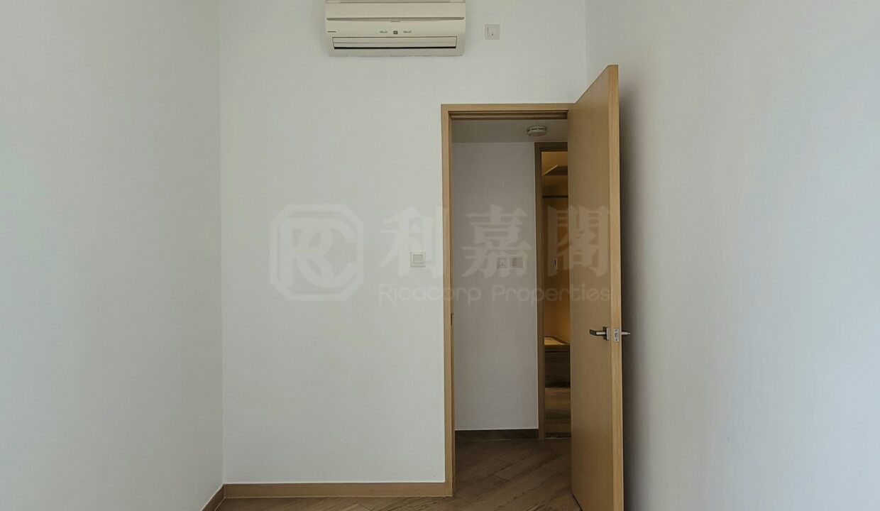 f9e3cd1a-22fc-4a8c-a087-762c4faea5d3-1.jpeg