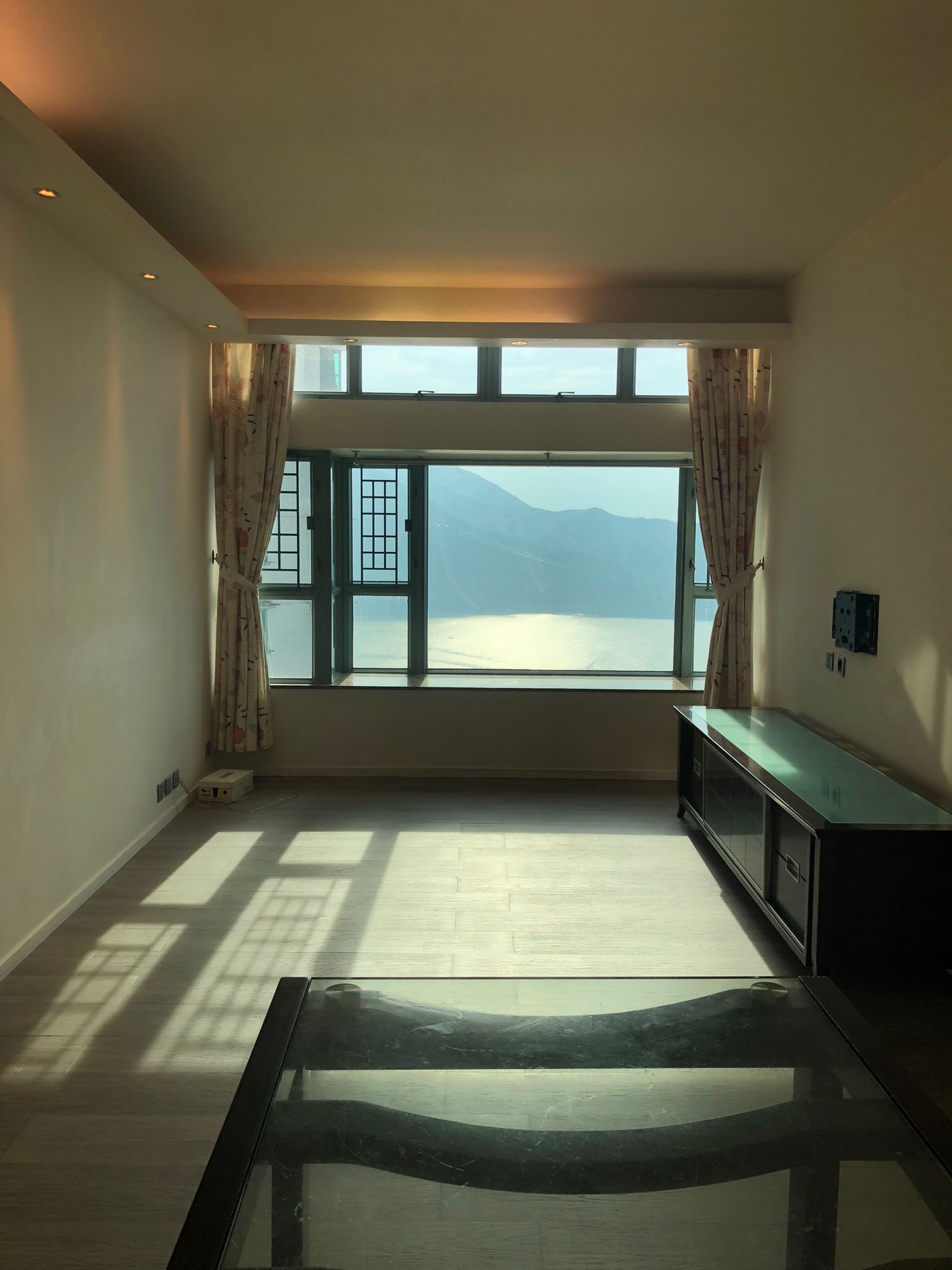 [RC GINNY] Dongdi three-bedroom packaged furnishings open to the airport and sea views
