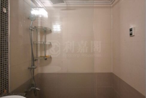 4d988e45-7c66-41db-a288-79bcc19e755f