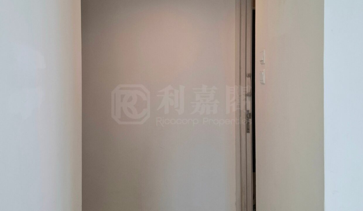 5d893ee8-c14e-439c-94fd-b4fc629c4ba1