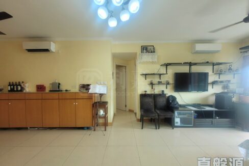 d09102d6-1649-4899-a636-2feed930baa3