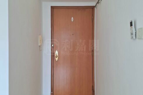 e2736beb-cf6d-4343-9fbd-27b258d62a49
