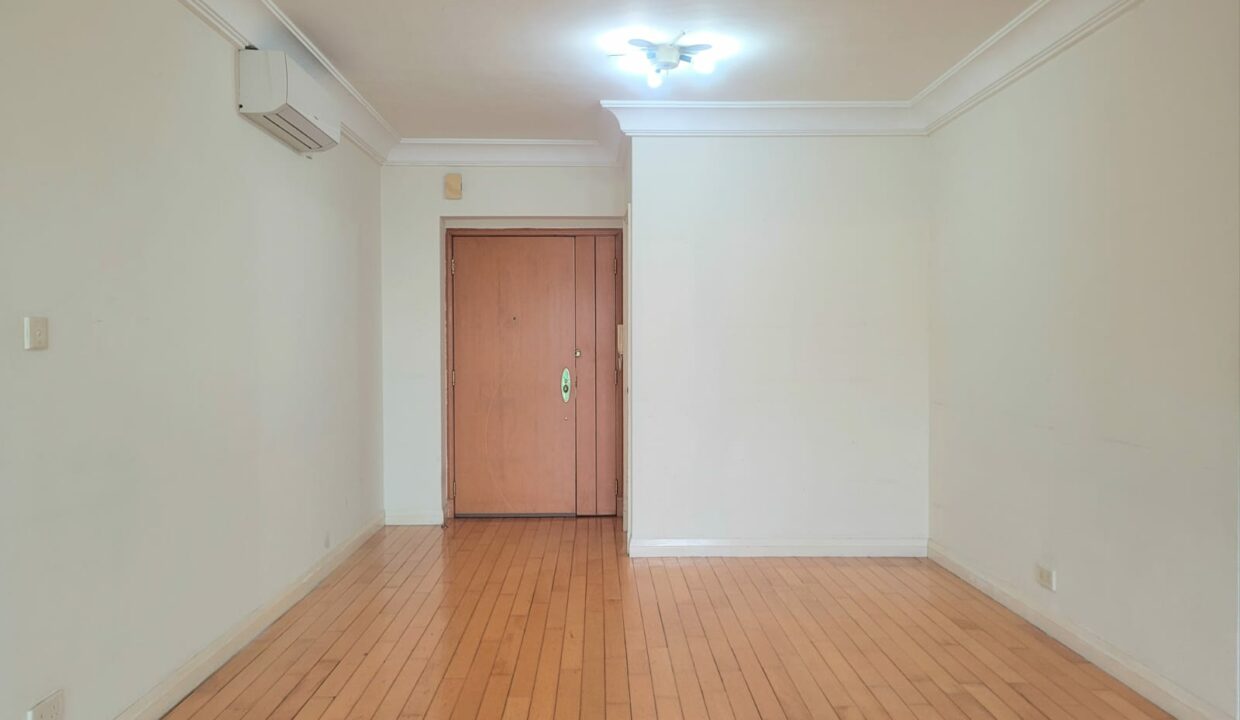 e833cb52-42a8-4bd1-8721-8eff662c94ba