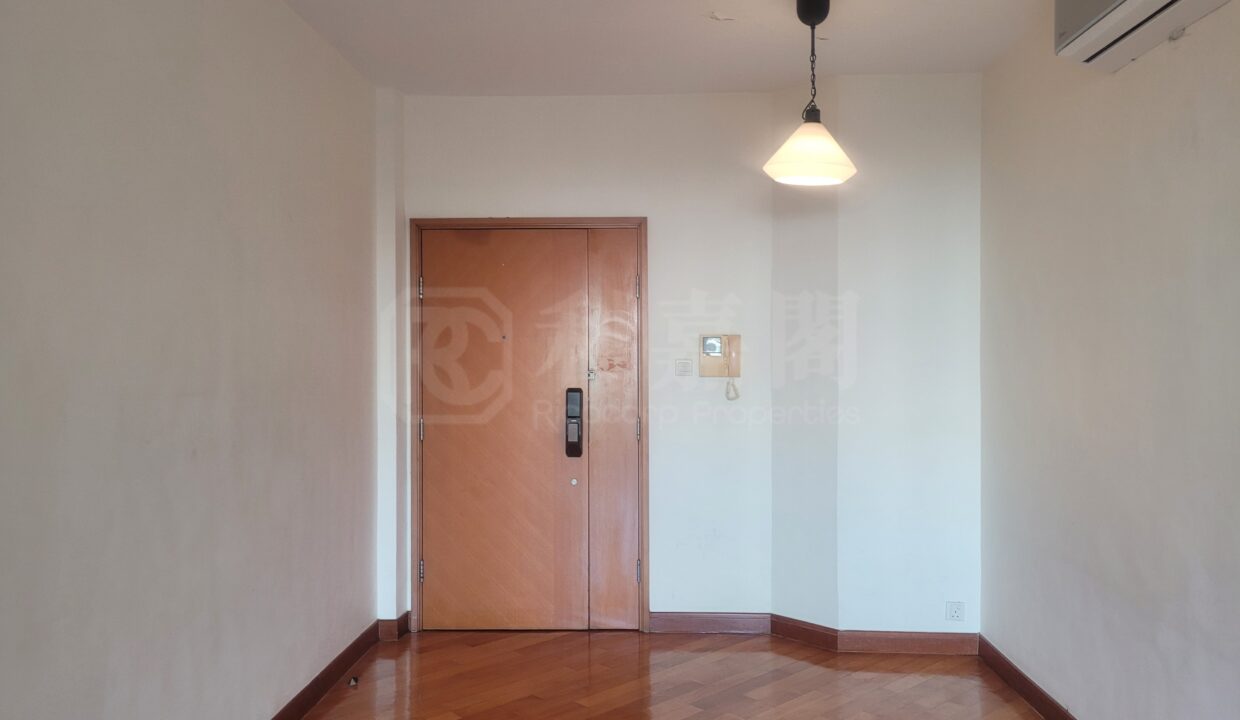 ee948578-67d8-4c51-a72c-ab8890de4b9a