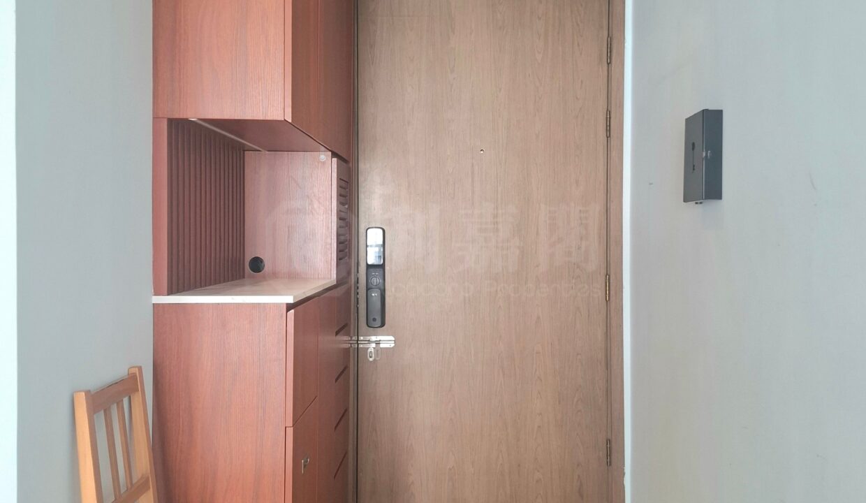 fb3eccf5-c5cd-42e3-aac3-78bd228320bd
